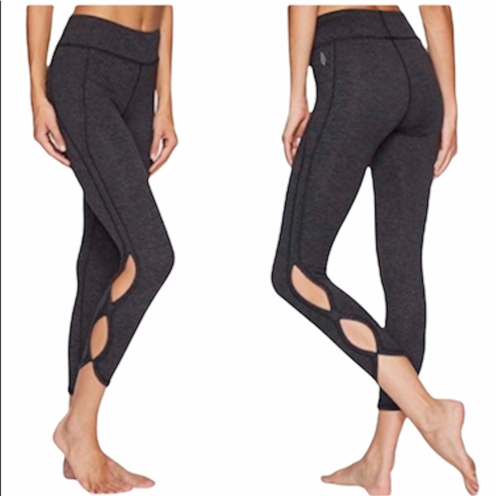 Free People Movement Infinity Cutout Crop Leggings‎ Size M